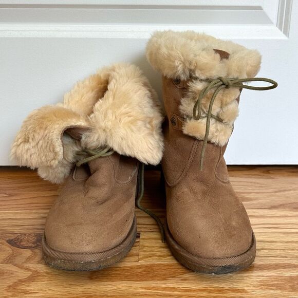 Kookaburra Sheepskin Lace Up Wedge Booties - Picture 2 of 7